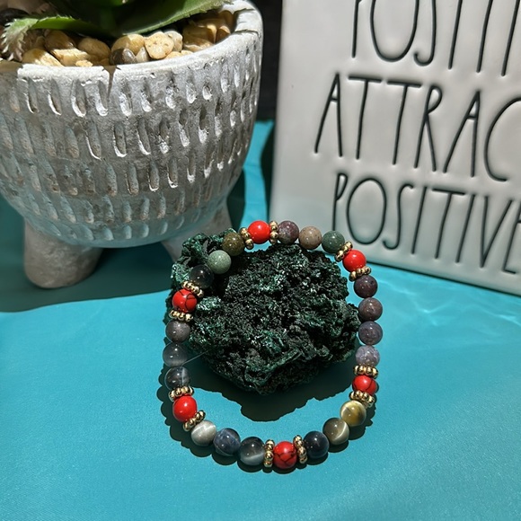 HAND CRAFTED Red Turquoise and Natural Dream Tiger Eye Agate Stone  Bracelet - Picture 2 of 3